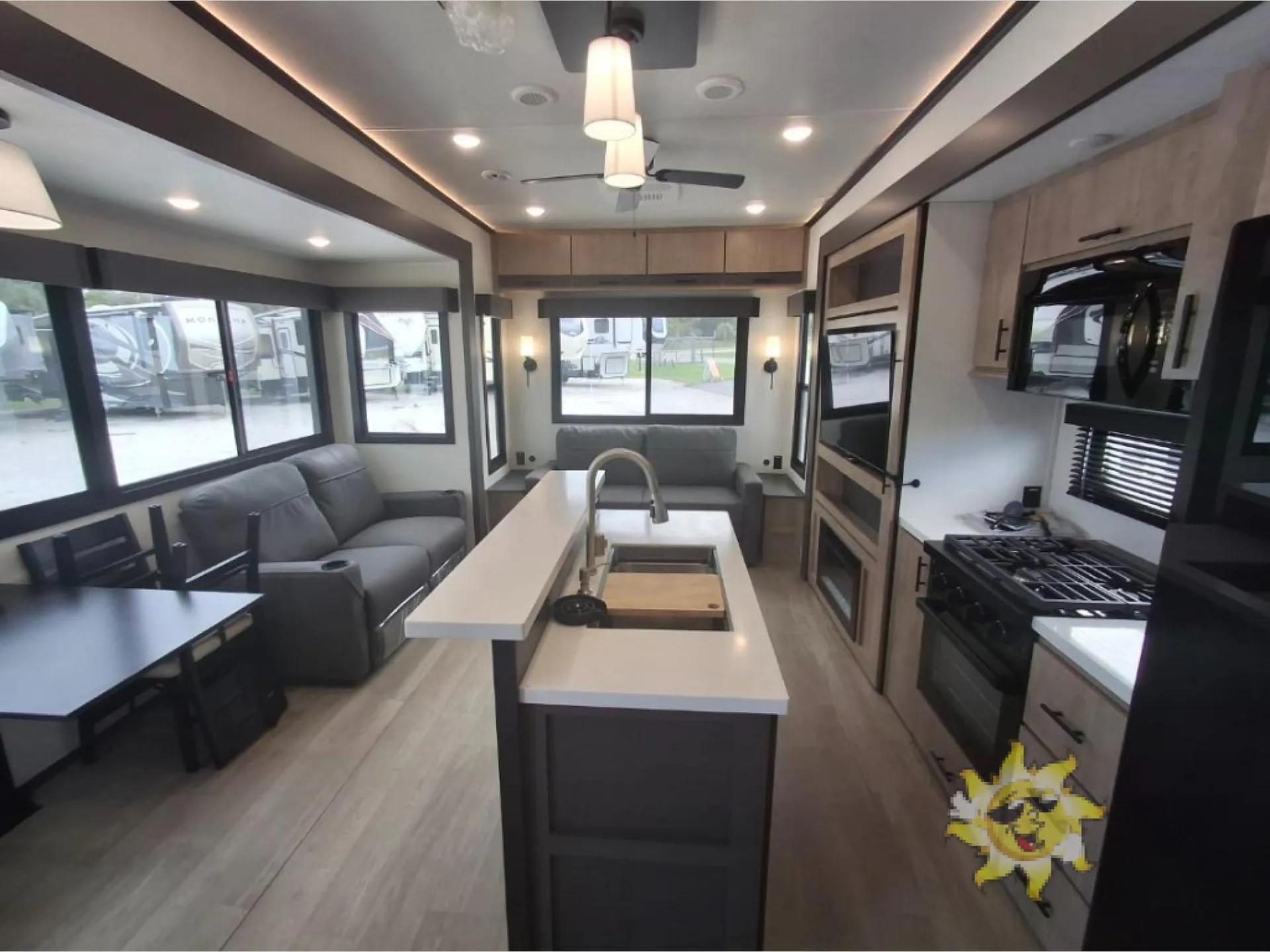 2026 Forest River Campsite Elite 36RF — Photo 6