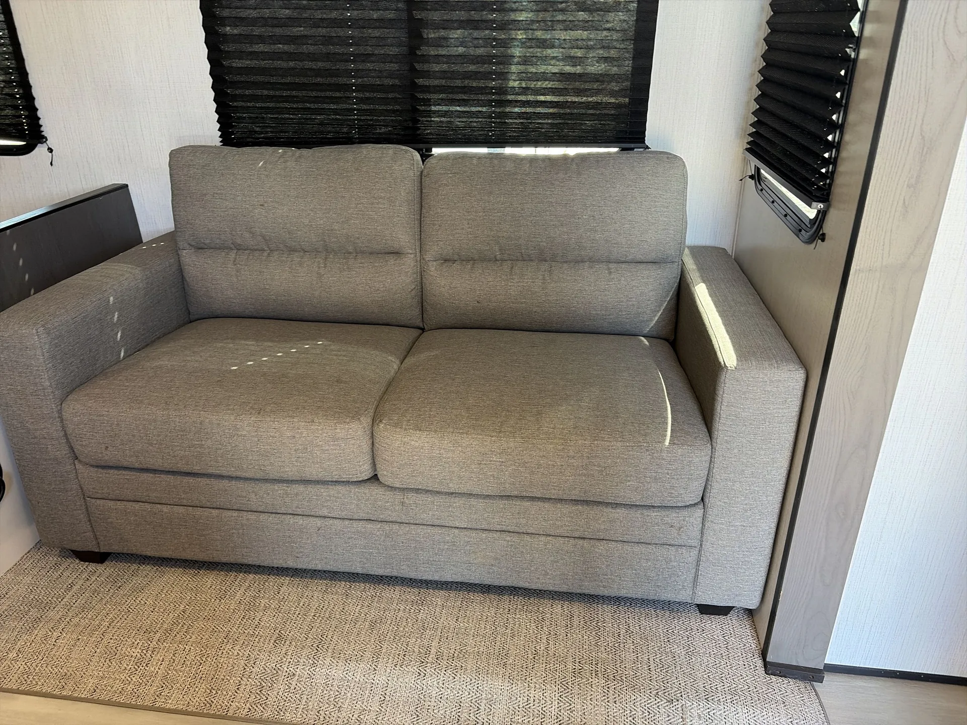 2023 Cruiser RV MPG 2800QB - Photo 3