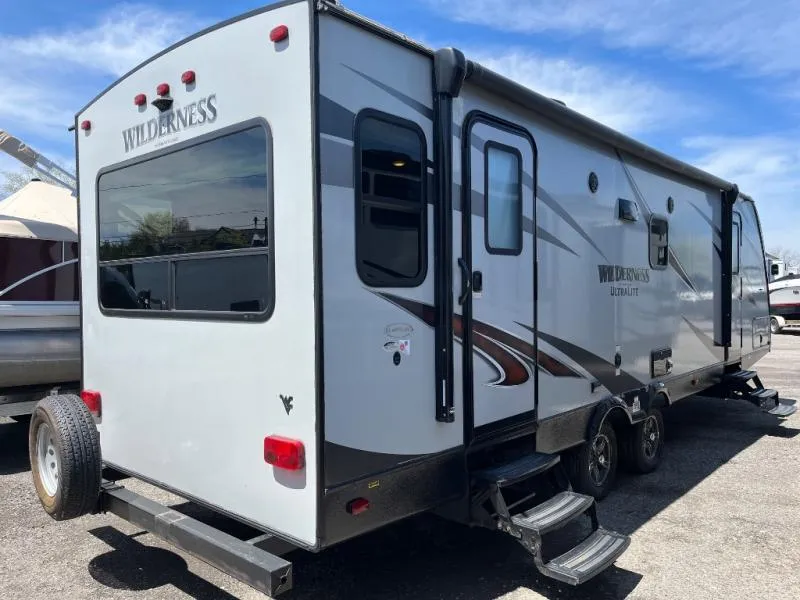 2018 Heartland Wilderness 2500RL - Photo 2