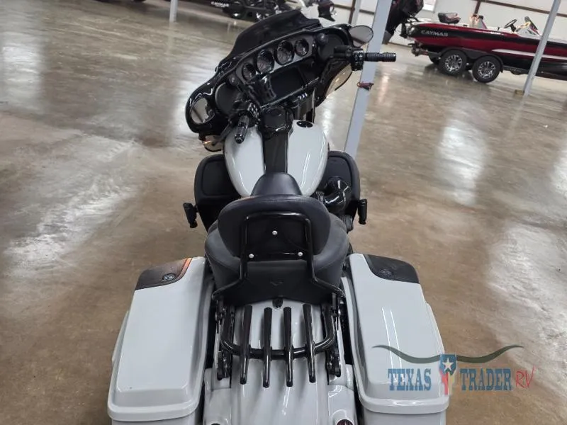 2020 Harley Davidson HARLEY DAVIDSON FLHXSE CVO STREET GLIDE - Photo 3