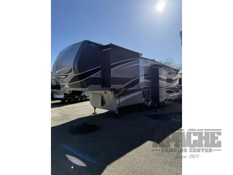 2024 Keystone Montana 3123RL - Photo 4