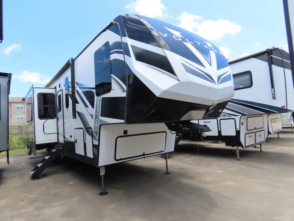 2022 Dutchmen VOLTAGE Toy Hauler - Main photo