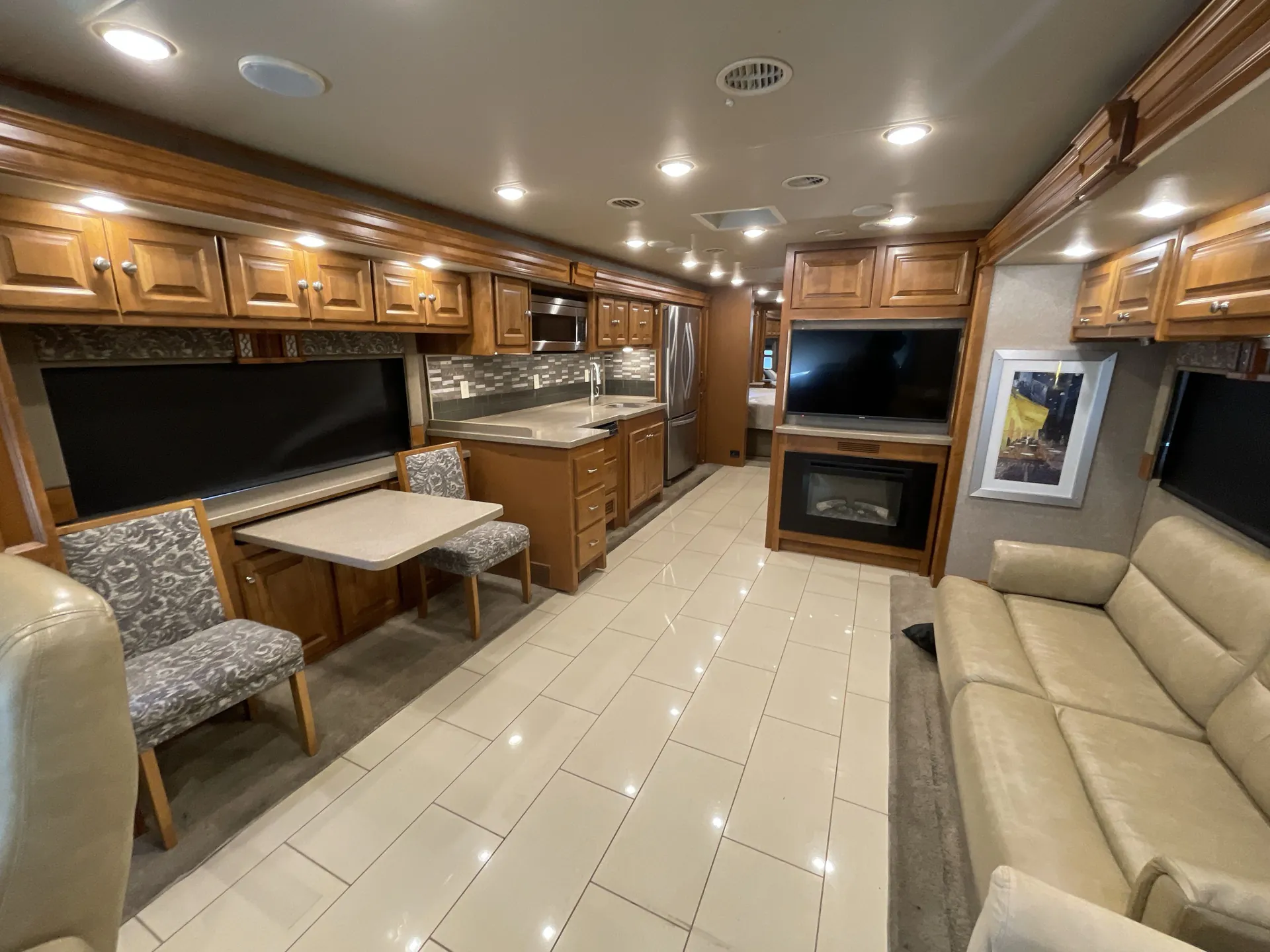 2017 Tiffin Allegro Red 37 PA — living area main