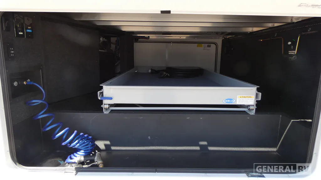 2025 Brinkley Model Z 3400, Photos photo 37