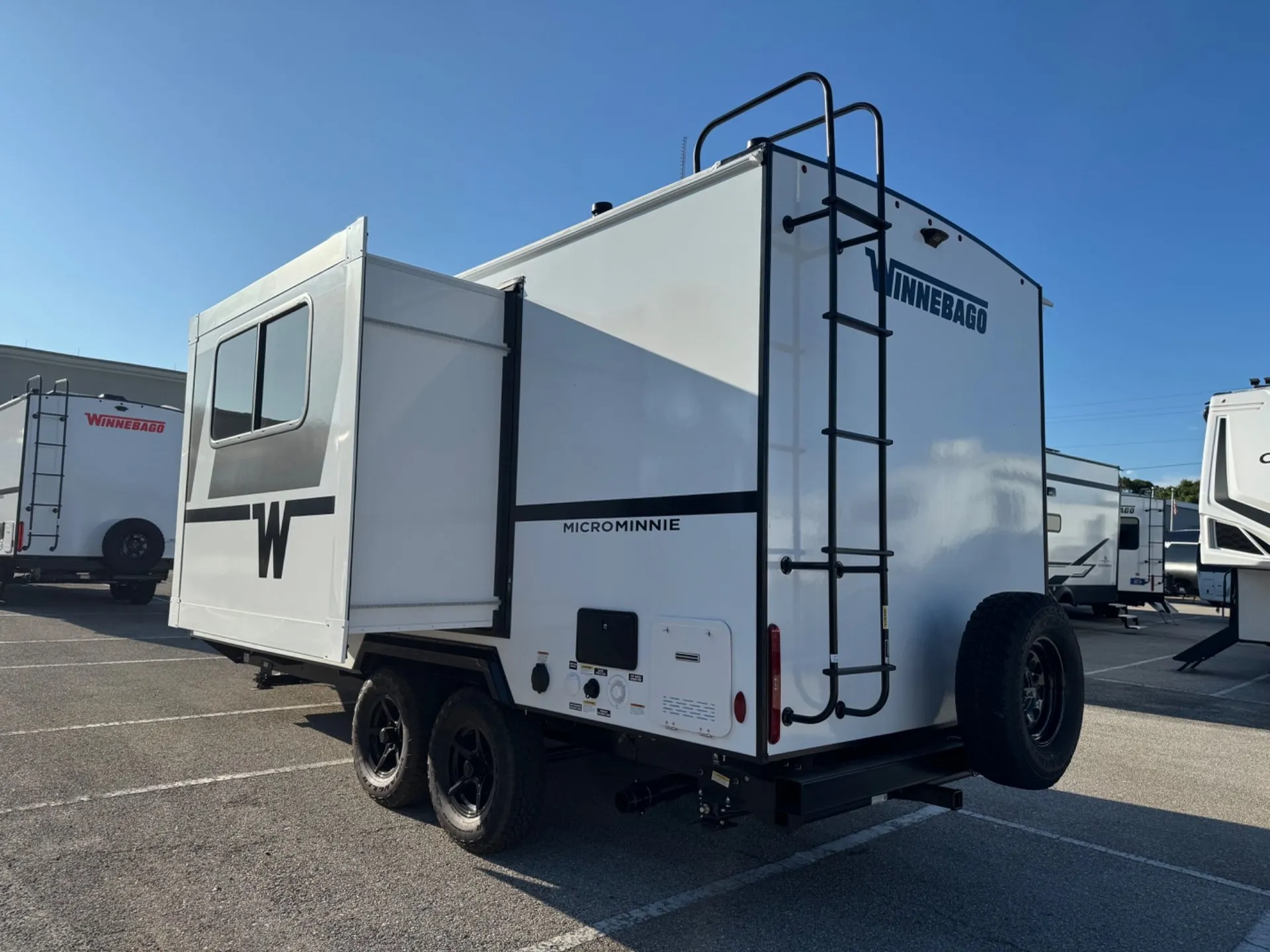 2027 WINNEBAGO MICRO MINI MM2108TB - Photo 3
