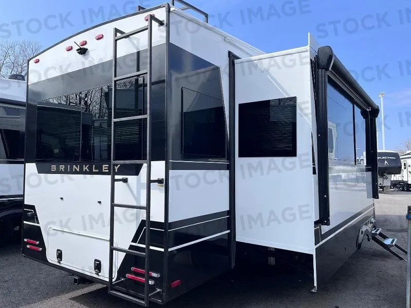 2026 Brinkley Model Z 3100 - Photo 3