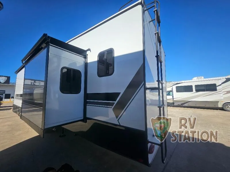 2026 Keystone Montana High Country 397FB - Photo 4