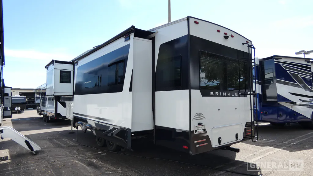 2024 Brinkley Model Z 3100, Photos photo 3