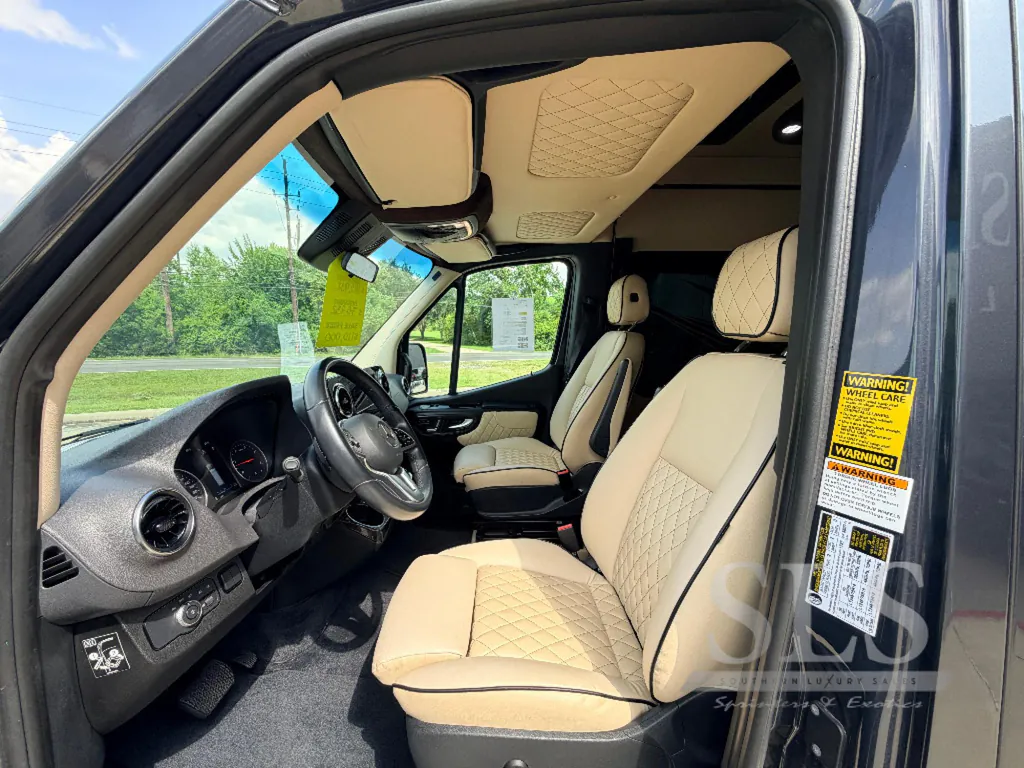 2024 Midwest Automotive Designs Luxe Cruiser D4, Photos photo 13