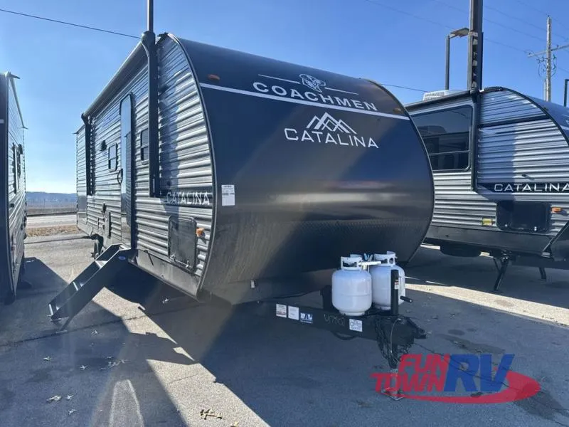 2026 Coachmen Catalina Summit Series 8 261BHS - Photo 2