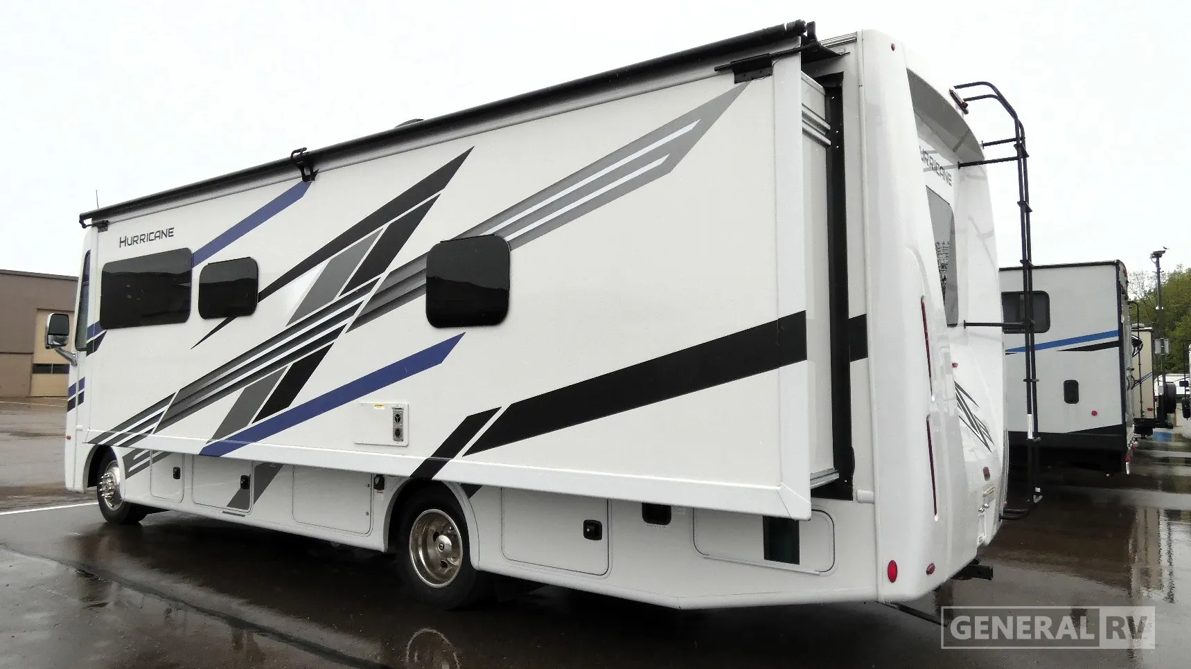 2025 Thor Motor Coach Hurricane 29M - Photo 4