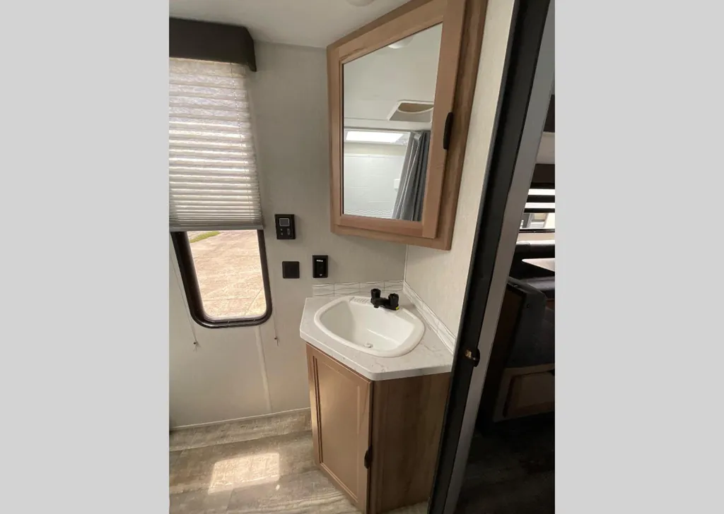 2024 Forest River Cherokee Grey Wolf 27DBH, Photos photo 19