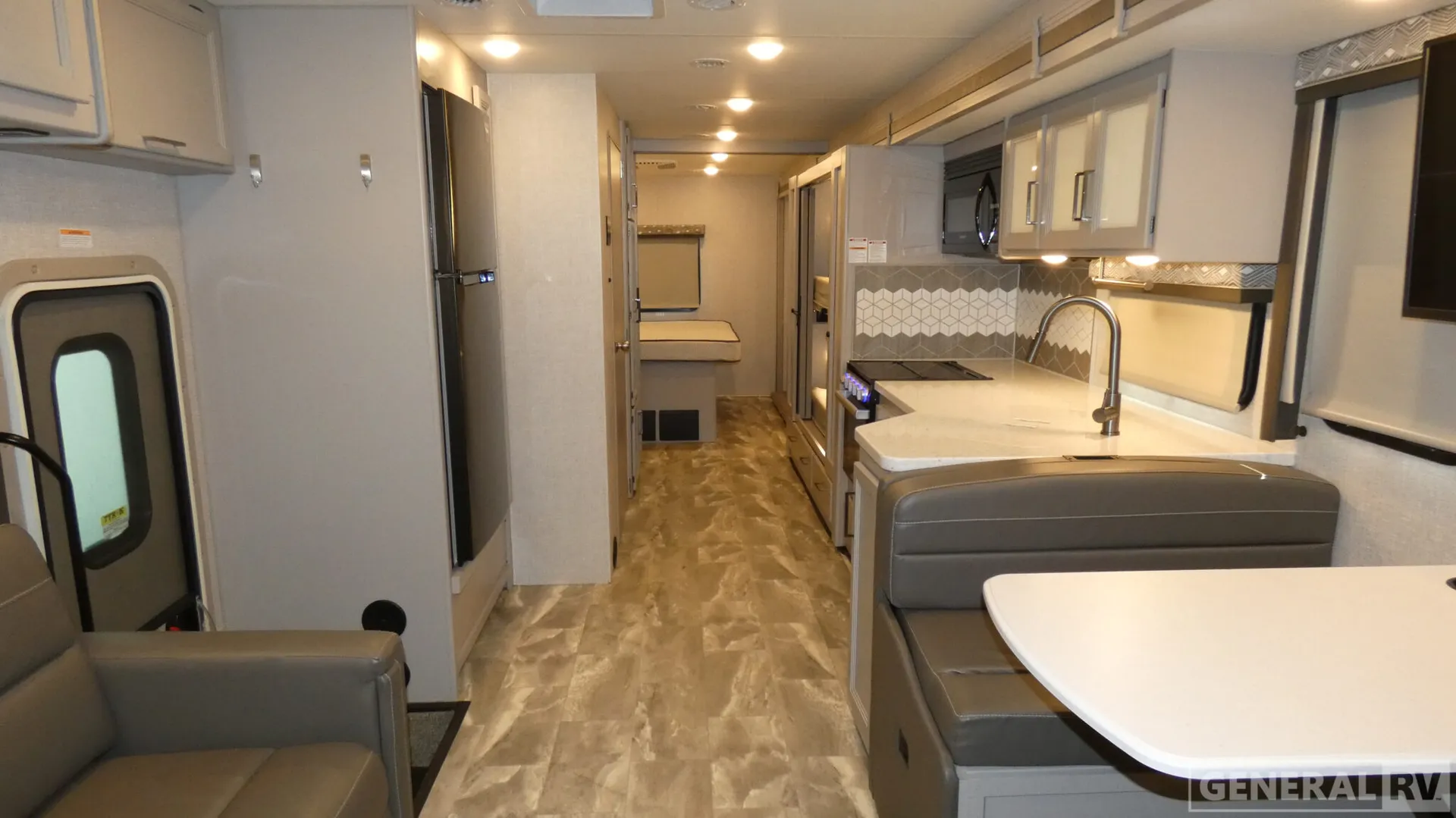 2023 Thor Motor Coach Windsport 34J - Photo 3