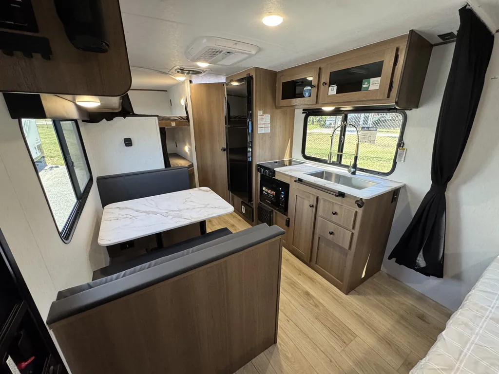 2027 Coachmen Apex Nano 186BH, Photos photo 9