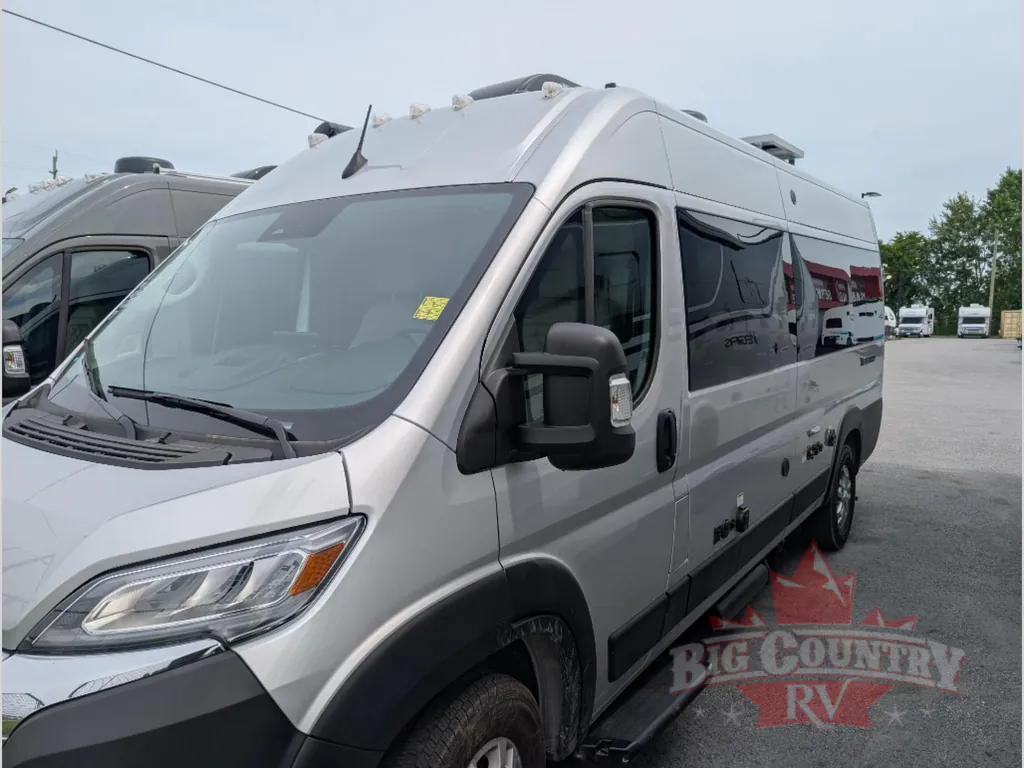 2027 Thor Motor Coach Tellaro 20Y, Photos photo 3