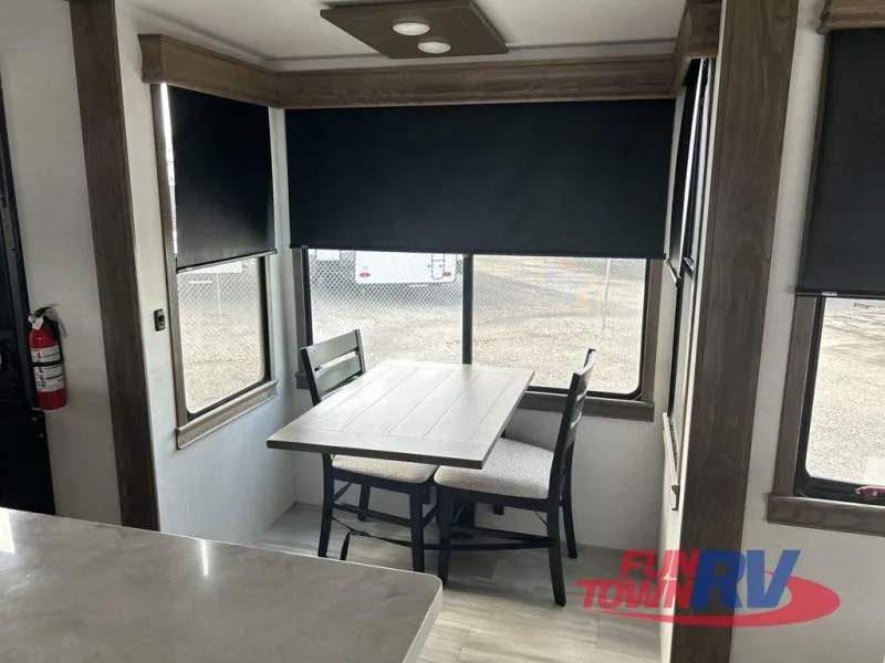 2024 Alliance RV Paradigm 375RD - Photo 4