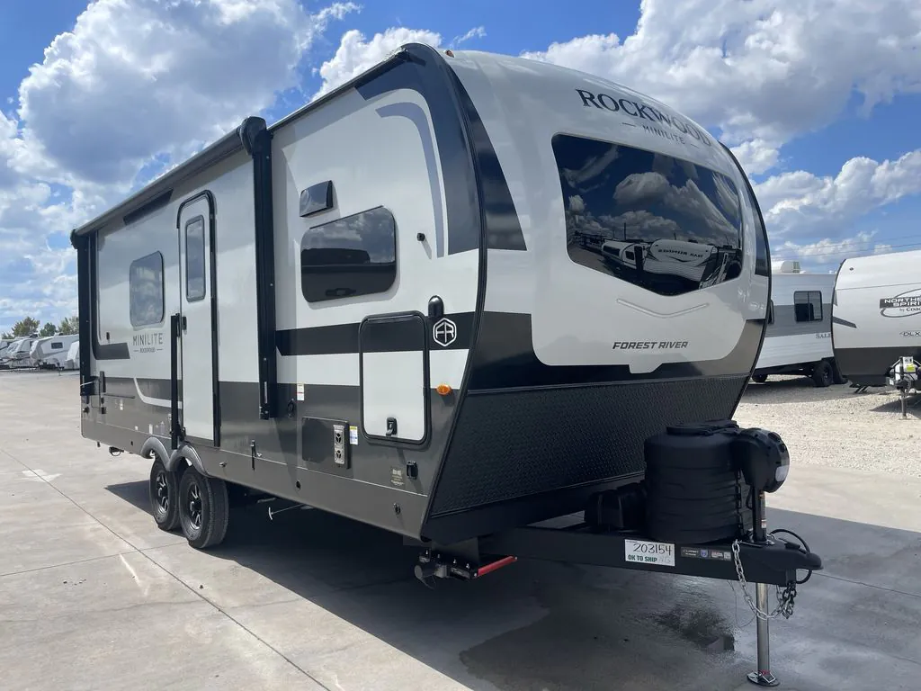 2027 Forest River Rockwood Mini Lite 2523MBR