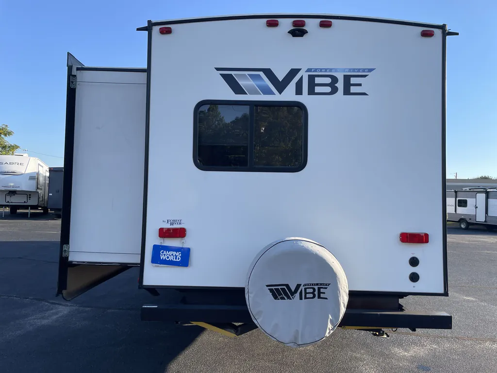 2022 Forest River Vibe 32BH, Photos photo 7
