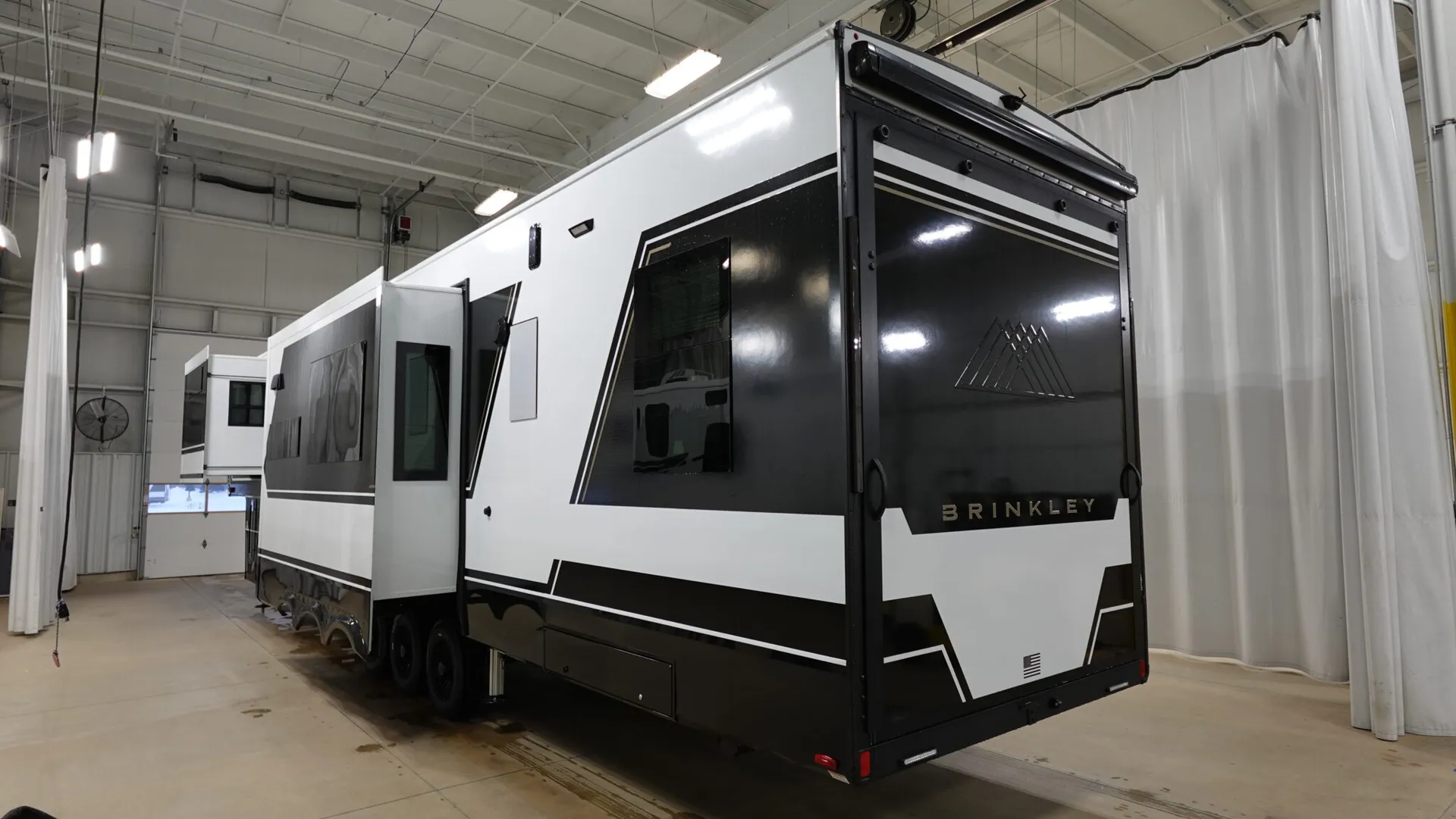 2026 Brinkley Model G 4150 - Photo 4