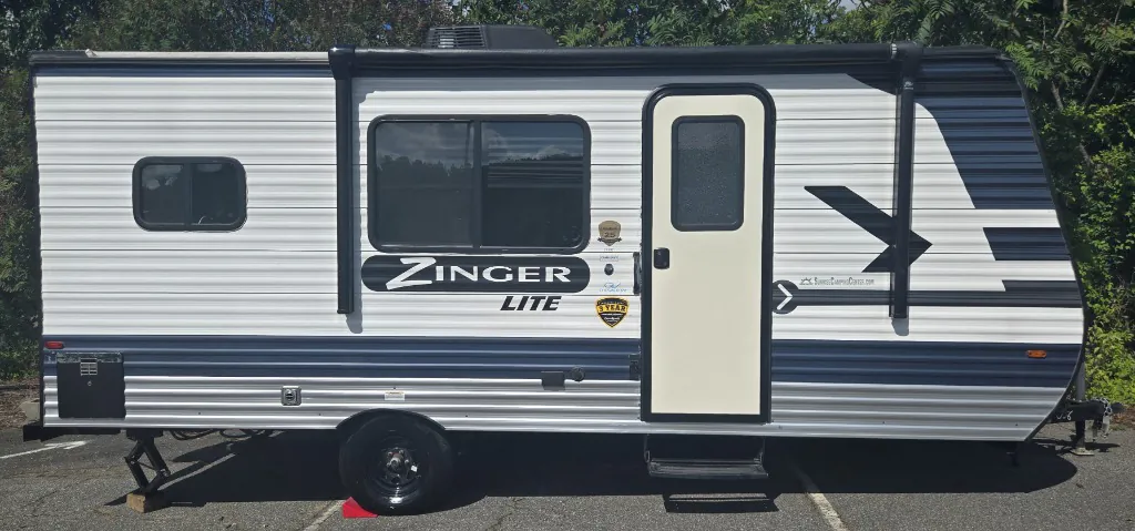 2022 CrossRoads Zinger Lite 18RK - Photo 2