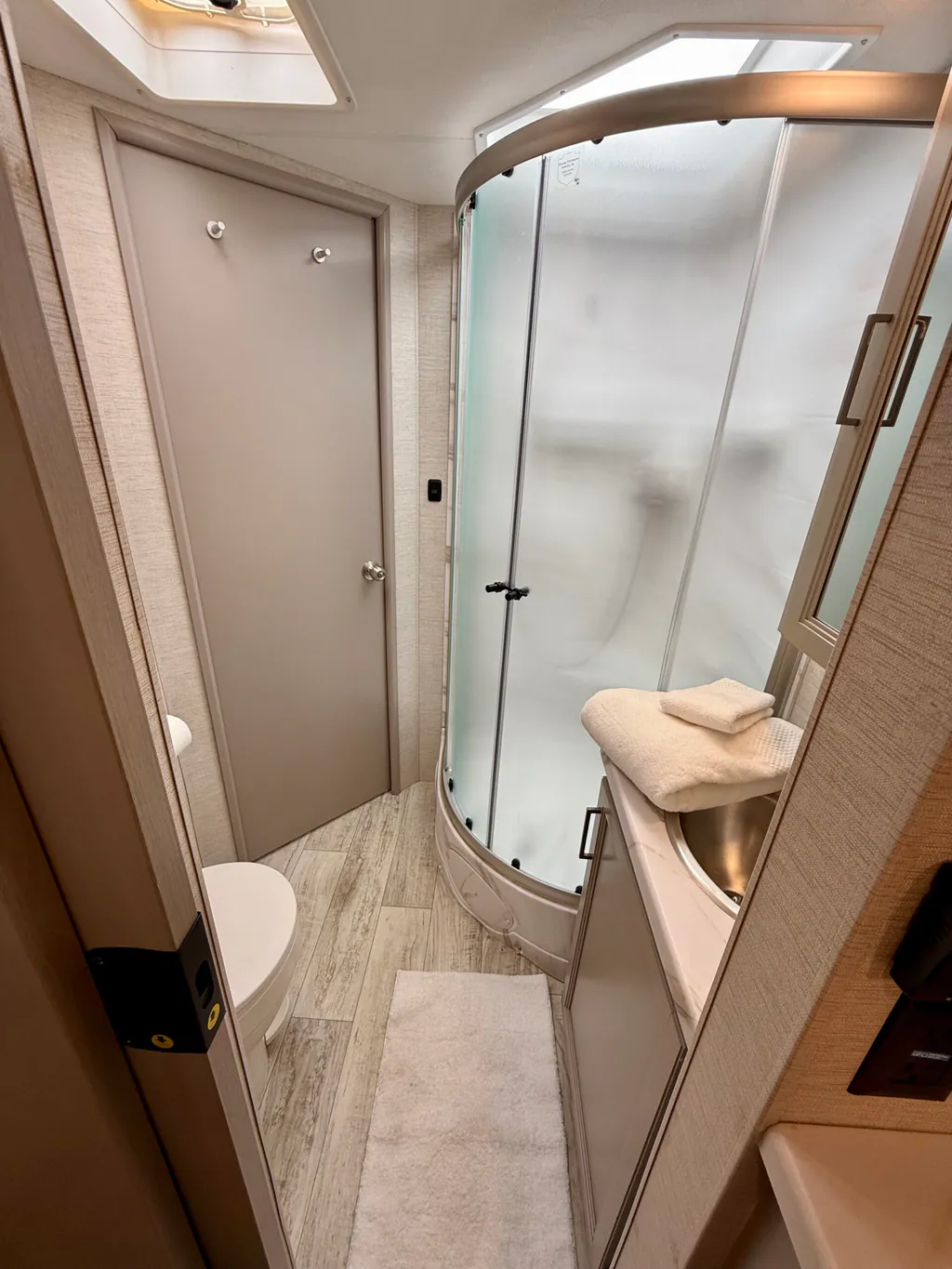2024 Thor Motor Coach Chateau 31EV, Photos photo 22