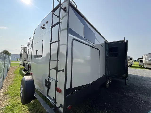 2020 Keystone Laredo 332BH - Photo 3