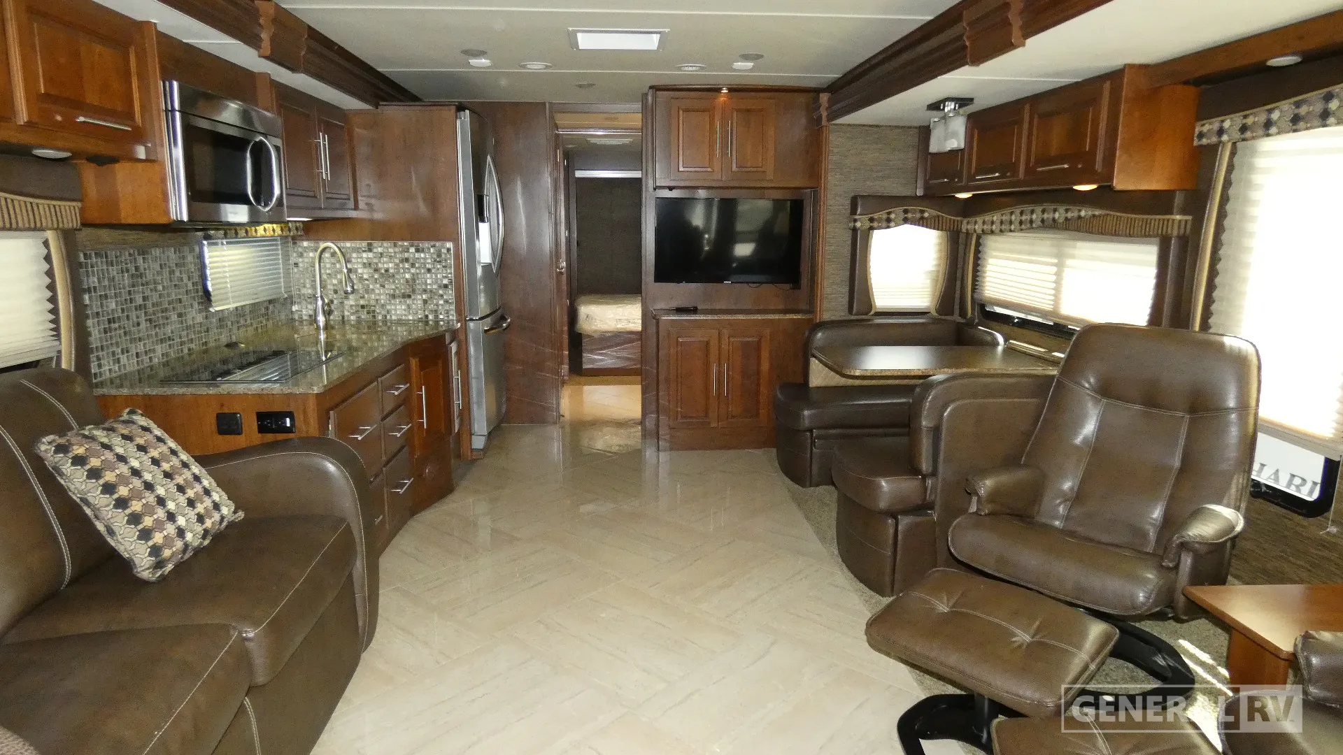 2016 Coachmen Sportscoach Cross Country 390FK - Photo 2