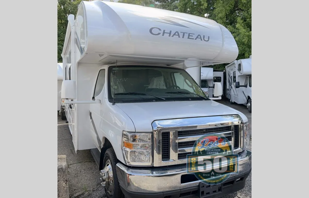 2025 Thor Motor Coach Chateau 25V - Photo 3