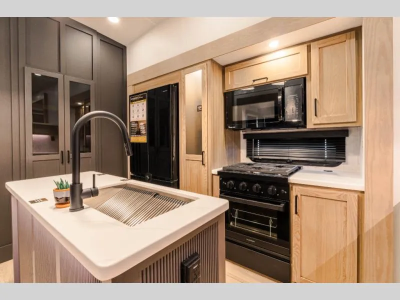 2026 Forest River Rockwood Signature 402SFL - Photo 3
