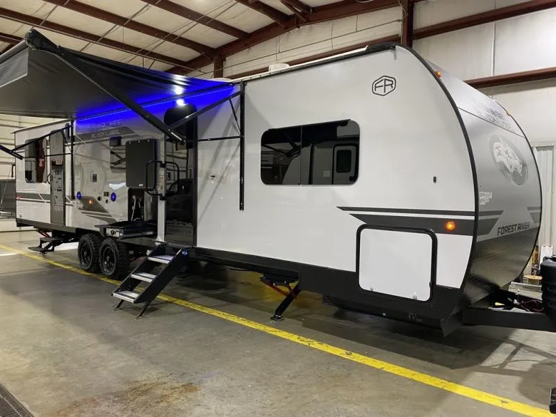 2026 Forest River Cherokee Grey Wolf Black Label 28RRTBL - Photo 3