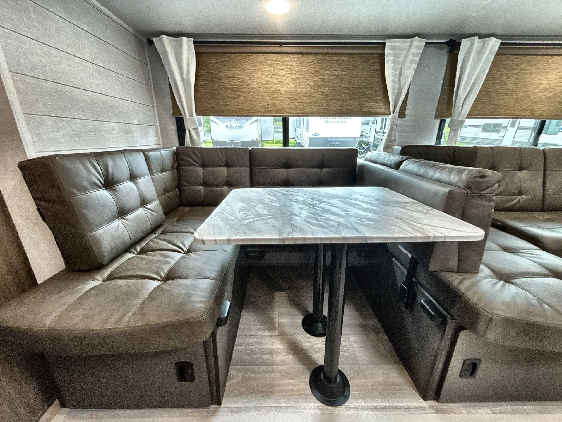 2027 Forest River Salem Cruise Lite 28VBXL — living area main
