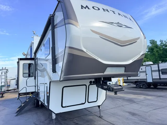 2020 Keystone Montana 3120RL - Photo 2