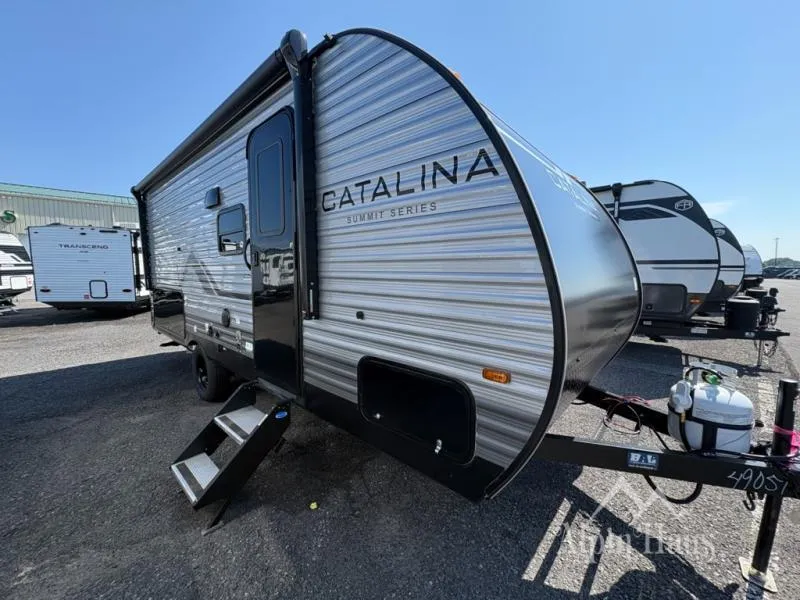 2027 Coachmen RV Catalina Summit Series 8 184BHSX - Photo 2