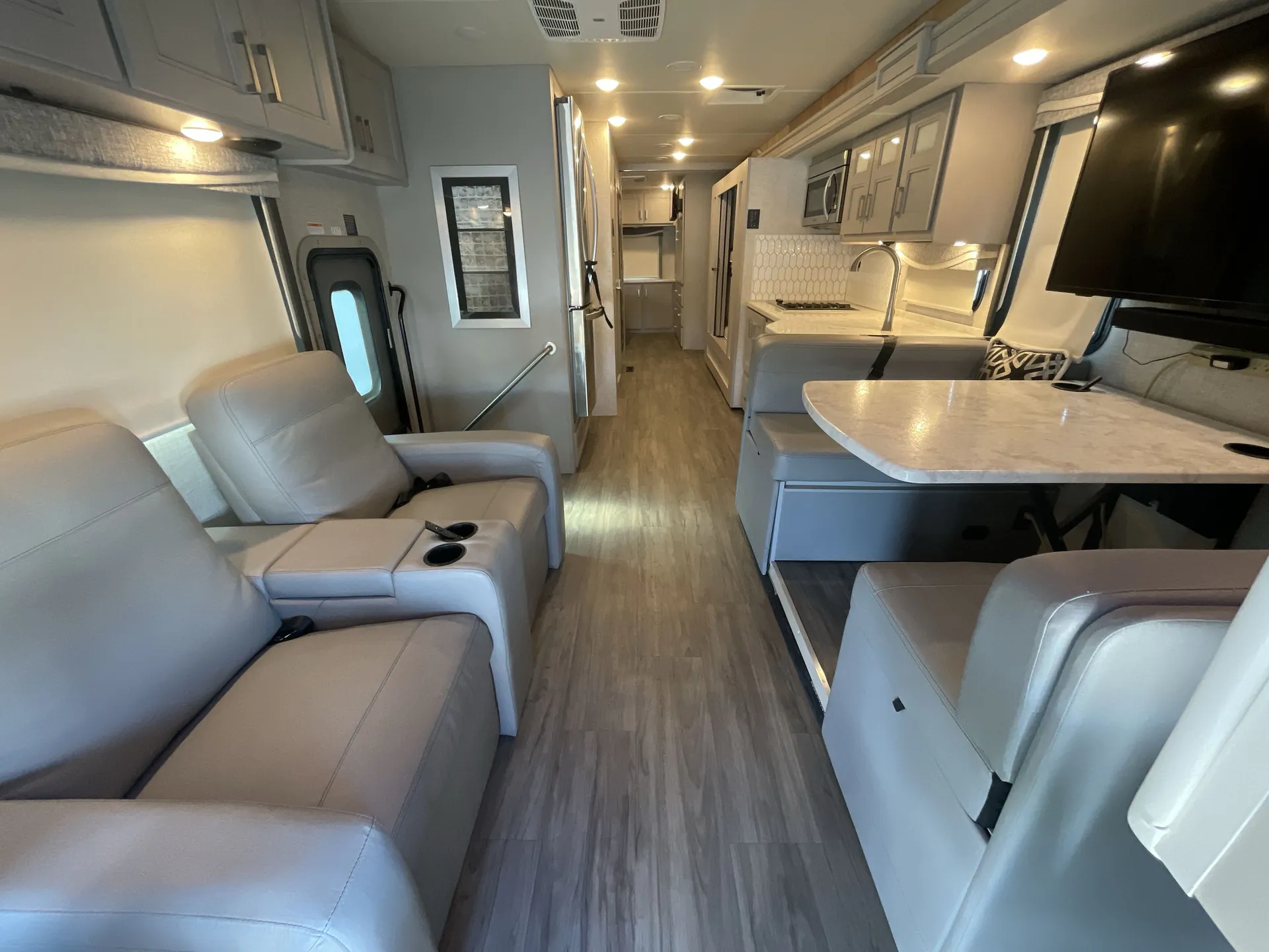 2023 Thor Motor Coach Pasadena 38BX — living area main