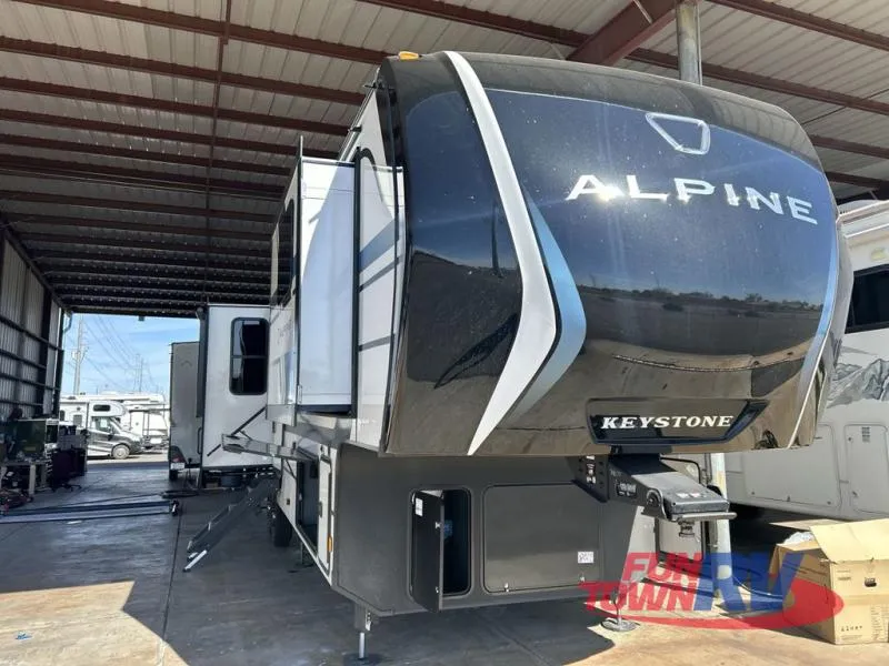 2026 Keystone Alpine 3303CK - Photo 2