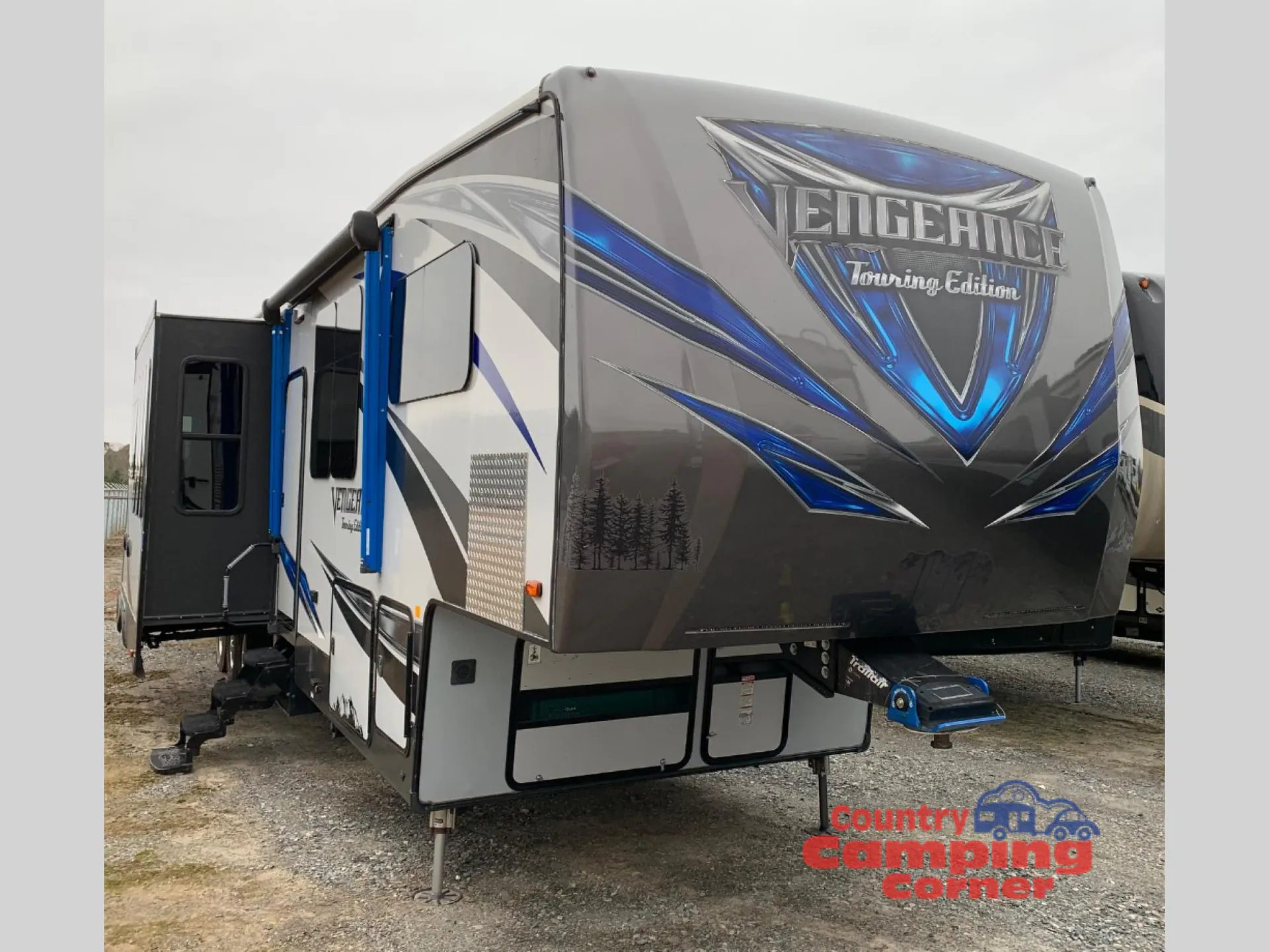 2018 Forest River Vengeance Touring Edition 381L12-6 - Photo 2