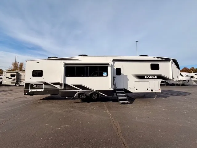 2026 Jayco Eagle 360DBOK - Photo 3