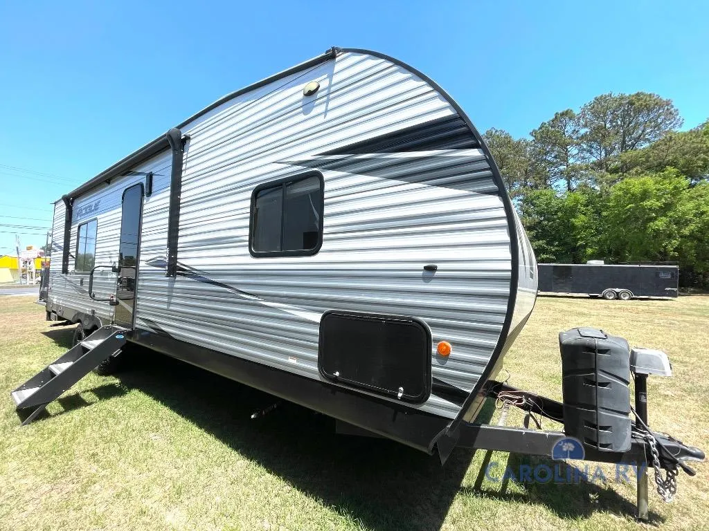 2022 Forest River Vengeance Rogue 26V - Photo 2