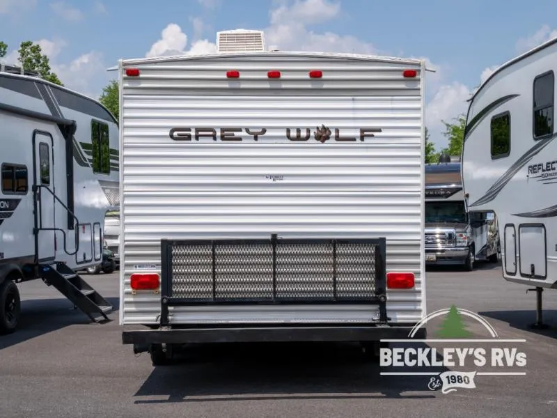 2011 Forest River RV Cherokee Grey Wolf 22BH - Photo 4