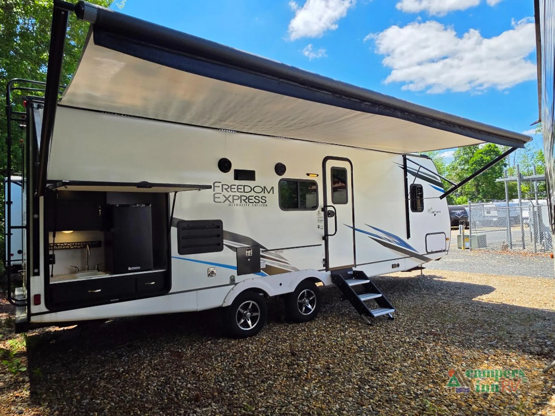 2022 Coachmen Freedom Express 252RBS - Photo 2