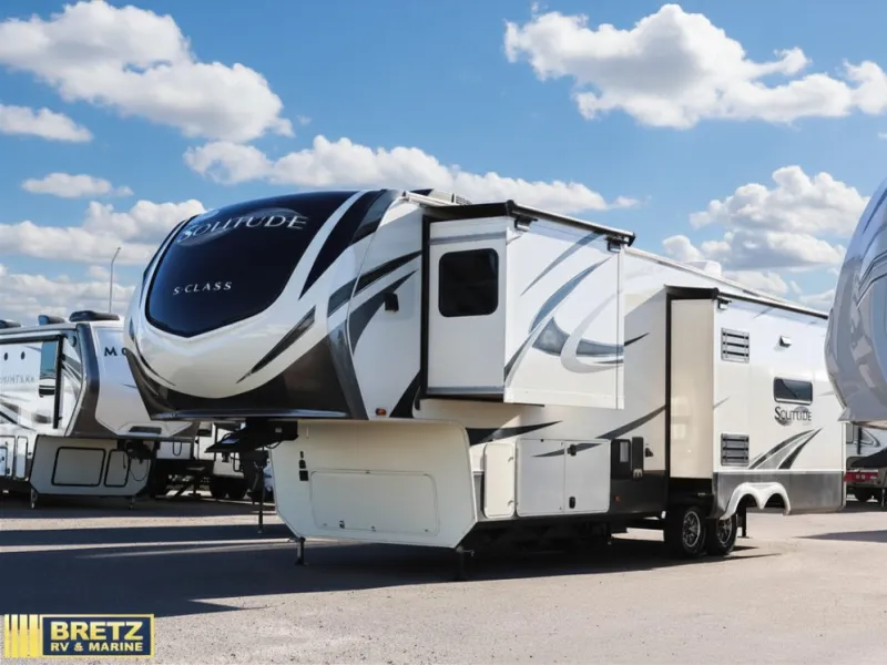 2019 Grand Design Solitude S-Class 3350RL - Photo 4