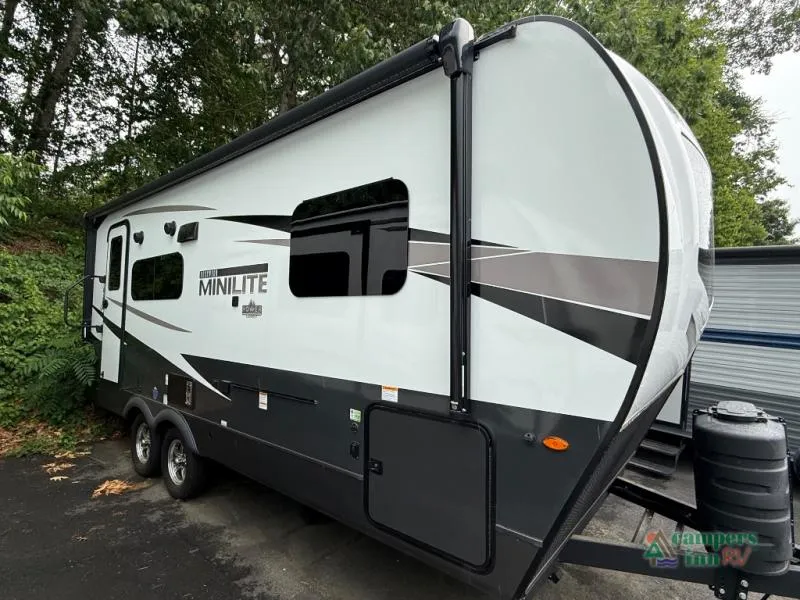 2025 Forest River Rockwood Mini Lite 2205S - Photo 2