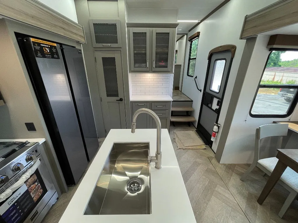 2026 Keystone RV Sprinter 3500RDB - Photo 3