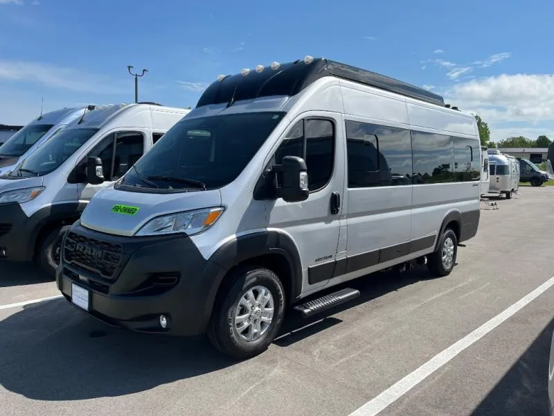 2024 Airstream Rangeline Used    Std. Model - Photo 3
