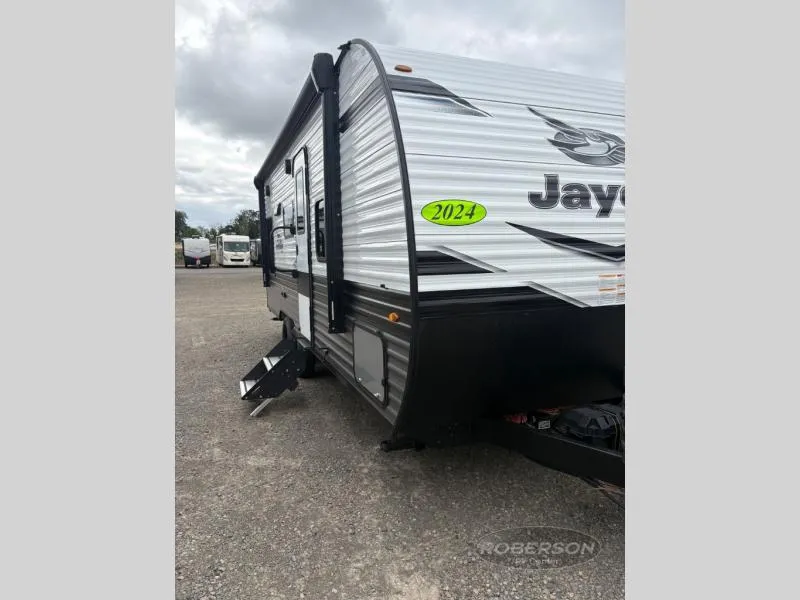 2024 Jayco Jay Flight SLX 210QBW - Photo 3