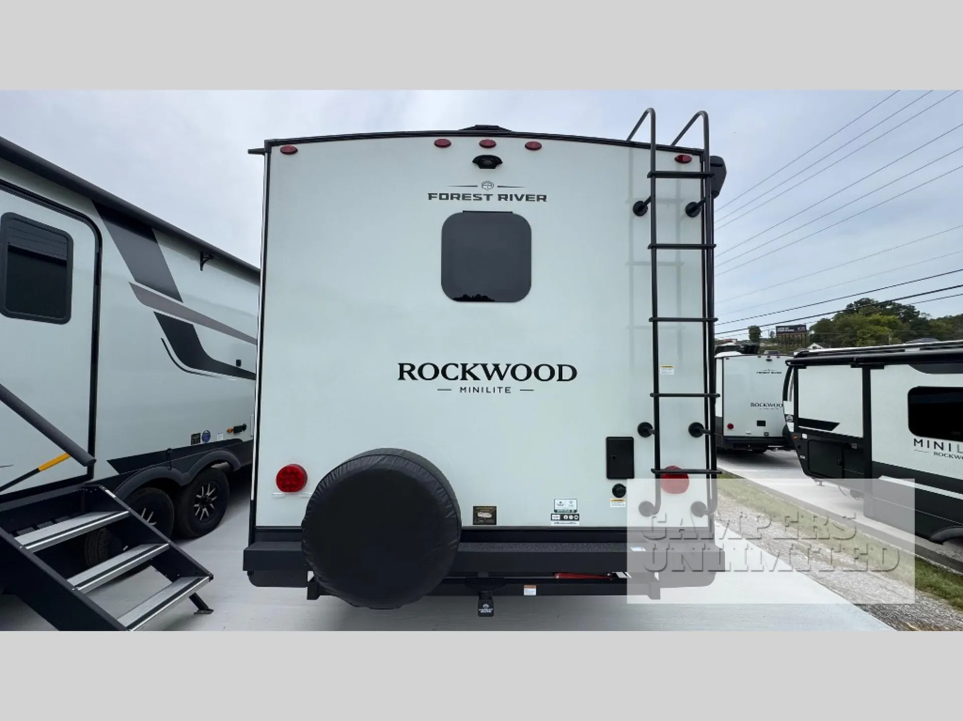 2027 Forest River Rockwood Mini Lite 2524FBT — Photo 7