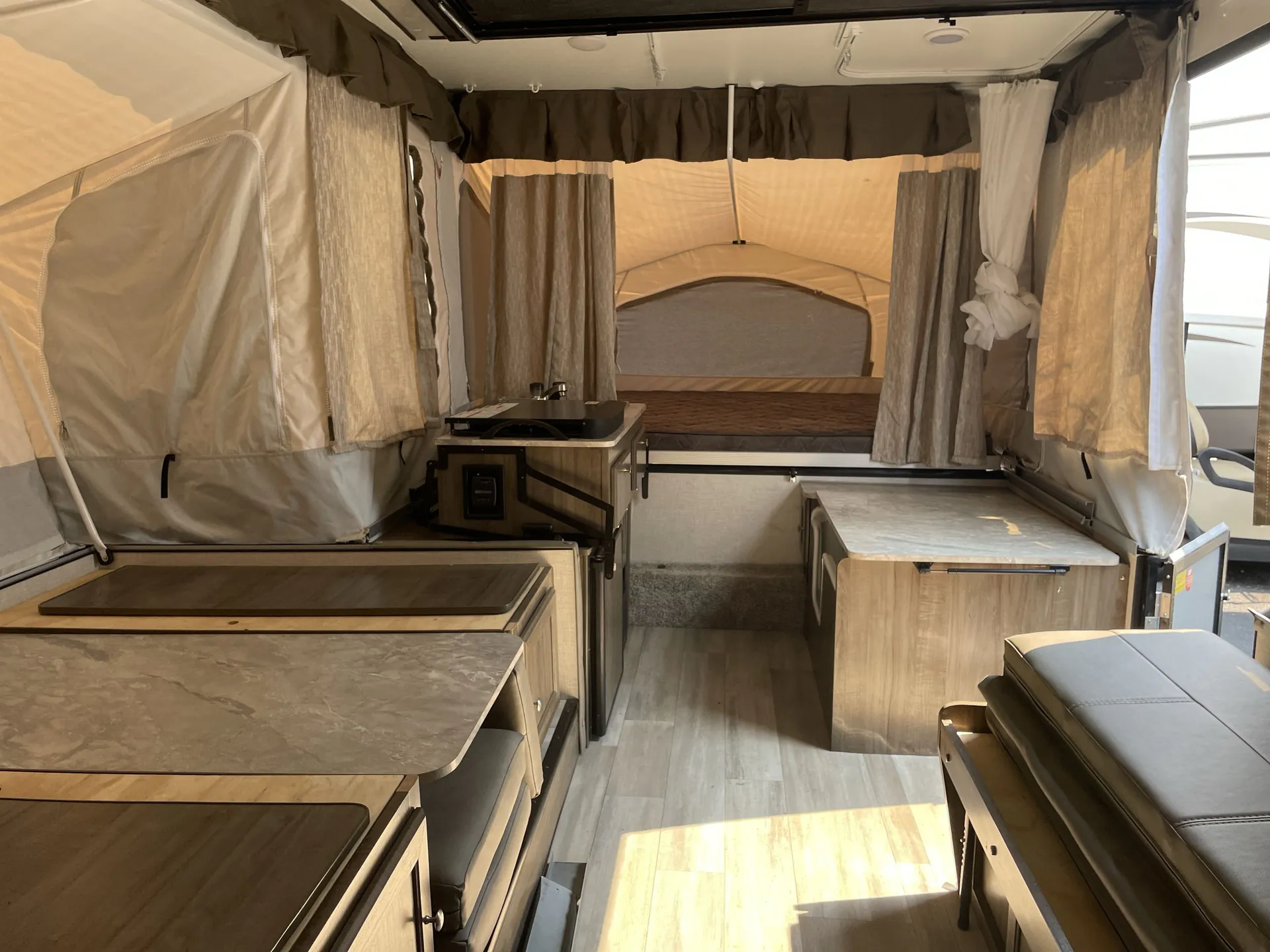 2022 Forest River Rockwood Freedom 2318G — living area main