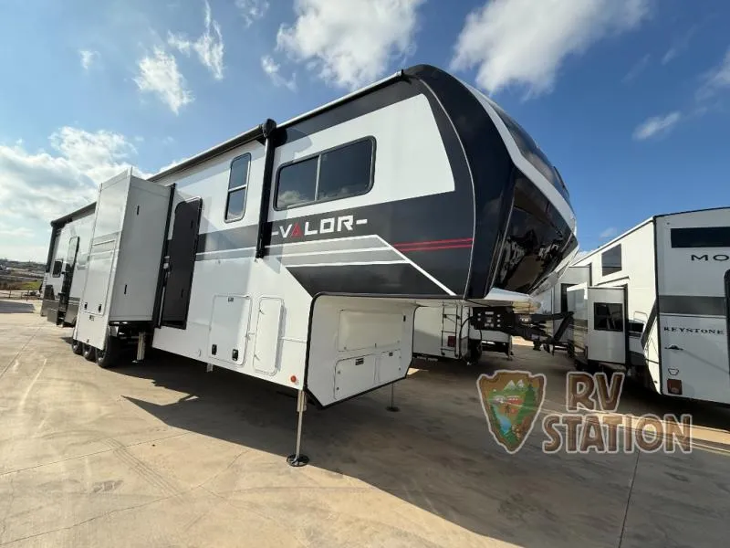 2026 Alliance RV Valor 40V13 - Photo 4