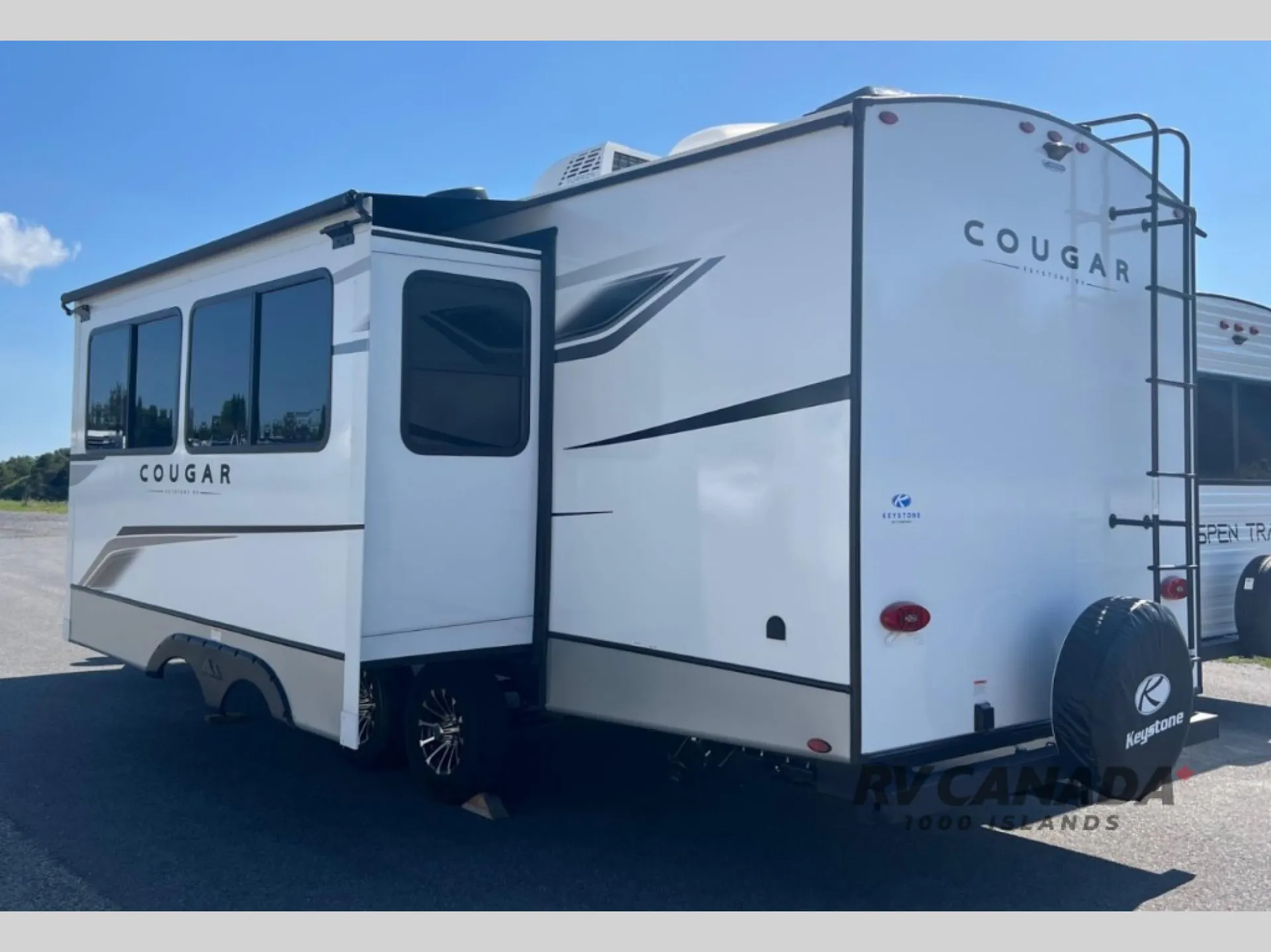 2025 Keystone Cougar Half-Ton East 26RBS - Photo 3