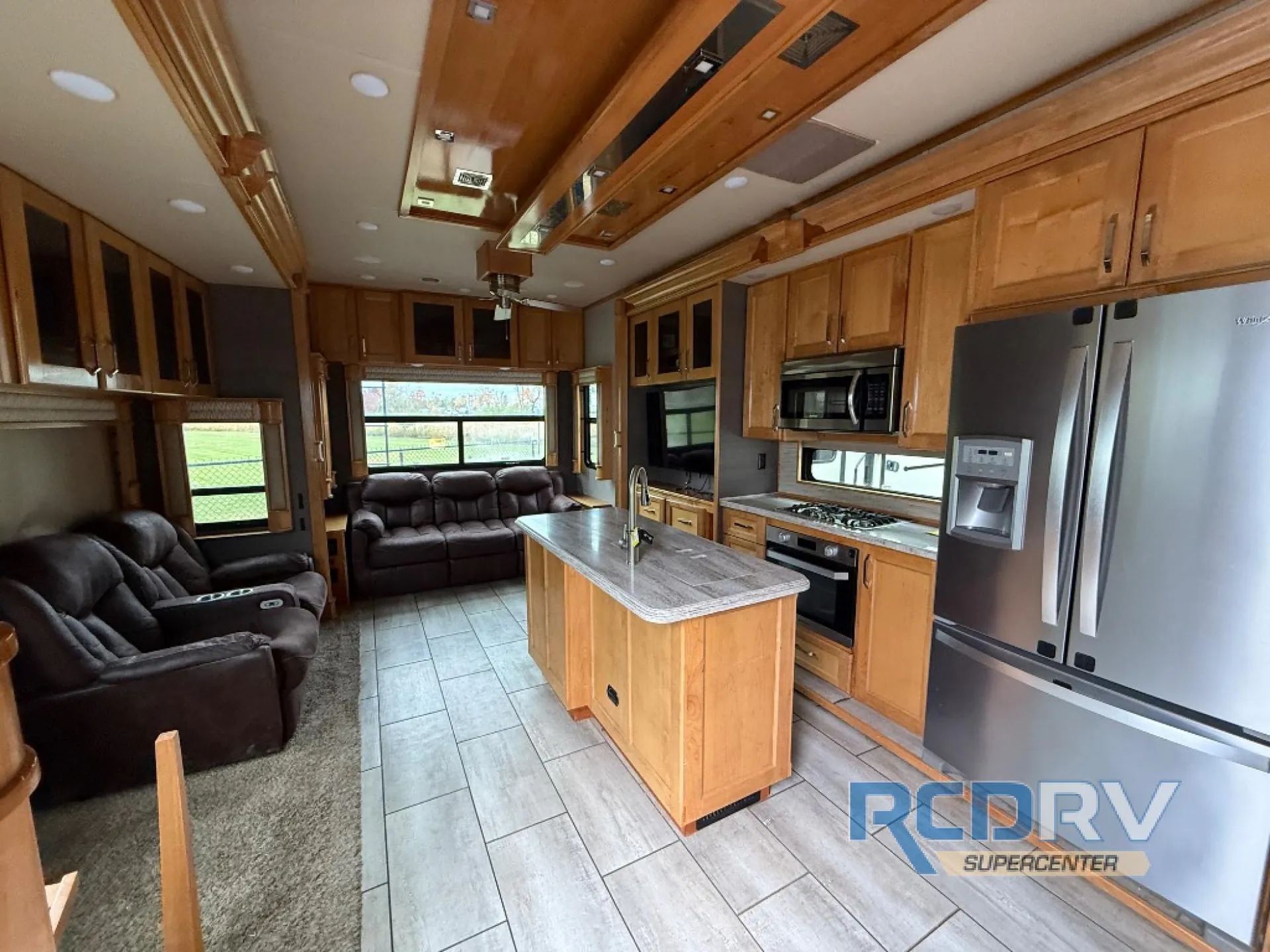 2020 VanLeigh RV Beacon 39FBB - Photo 4